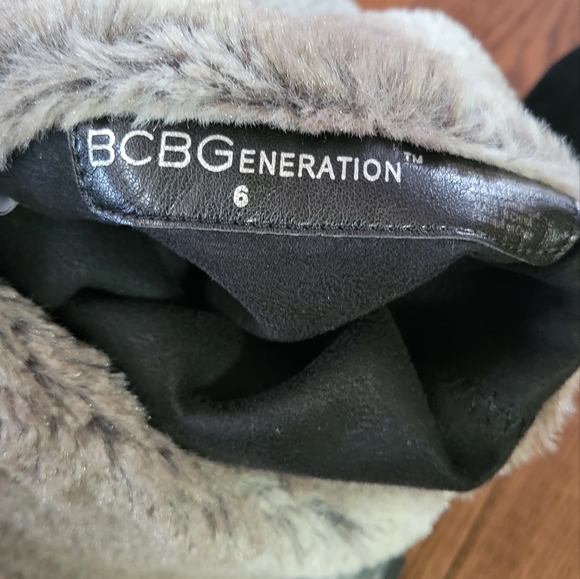 BCBG KNEE HIGH BOOTS - Picture 4 of 9